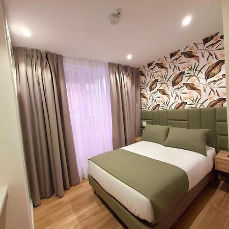 Hostal San Blas Madrid Bagian luar foto