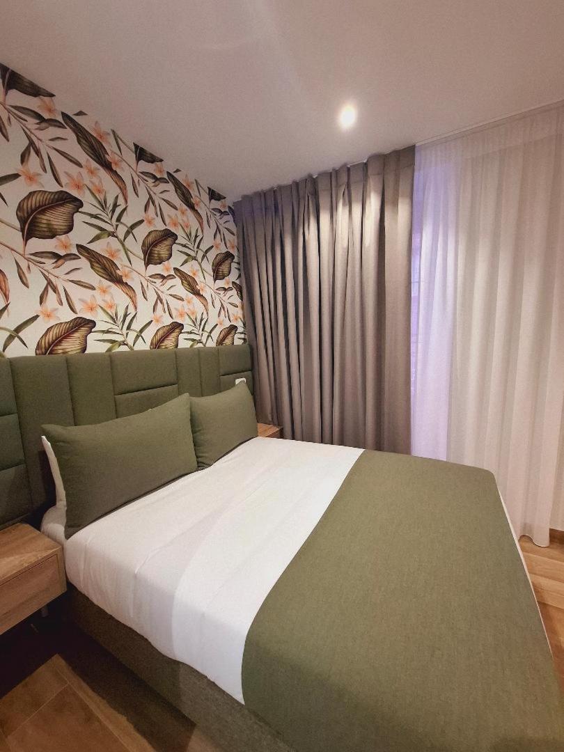 Hostal San Blas Madrid Bagian luar foto