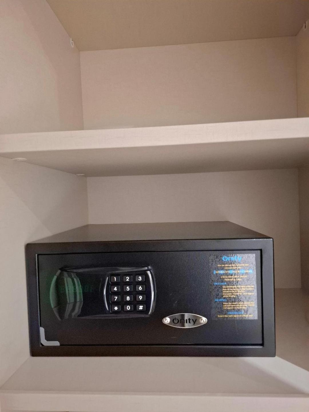 Hostal San Blas Madrid Bagian luar foto
