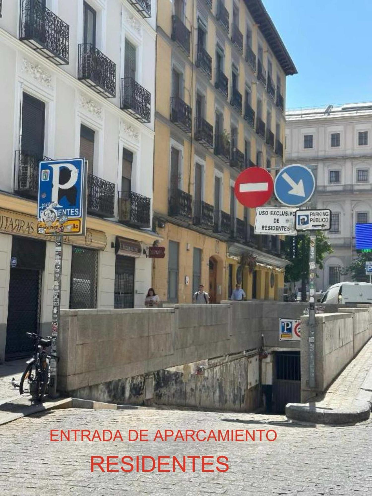 Hostal San Blas Madrid Bagian luar foto