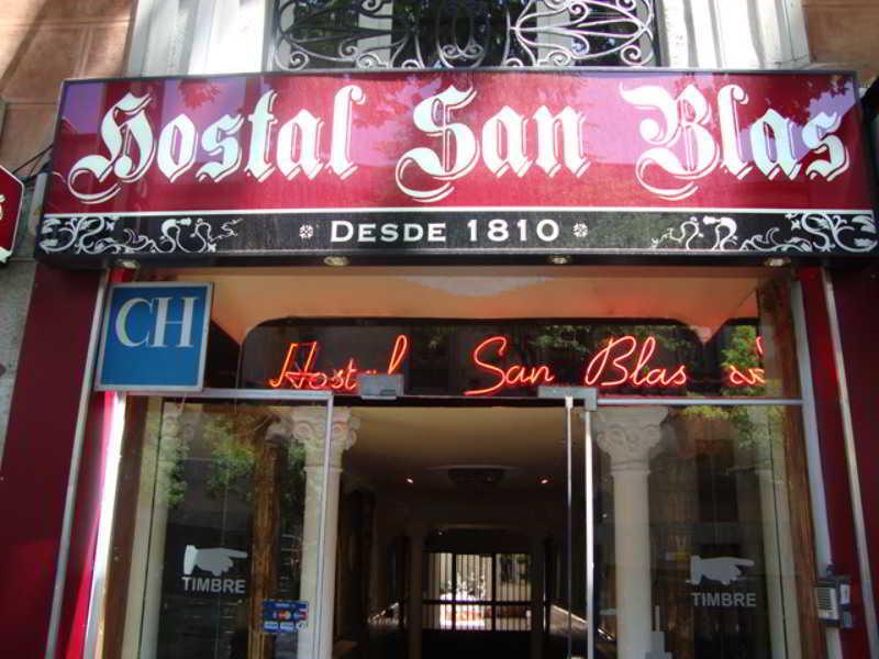 Hostal San Blas Madrid Bagian luar foto