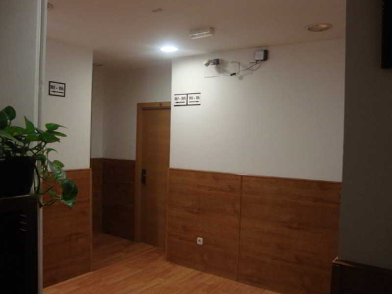 Hostal San Blas Madrid Bagian luar foto